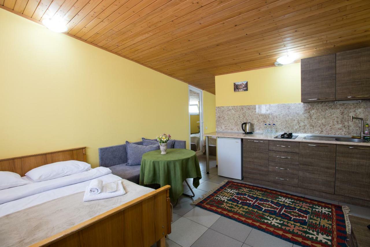Accent Hotel Tbilisi Exterior photo